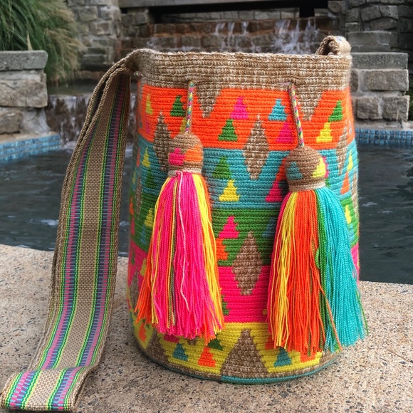 Wayuu Tribe Handbags - Authentic handmade Wayuu bag. Tan and multicolored neon,  Size L